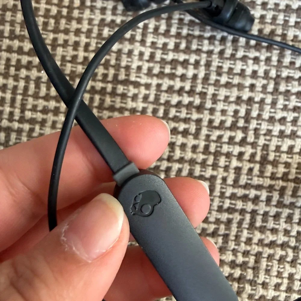 Skullcandy Jib+ Bluetooth Wireless Earbud Headphones, Excellent Condition